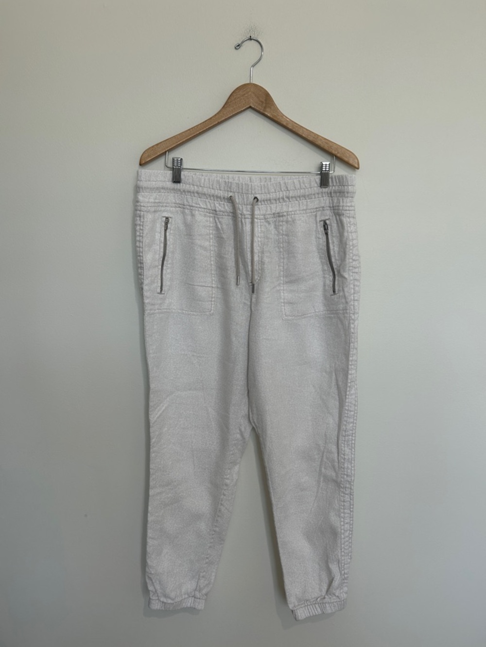 Athleta Cabo Pale Leopard Print Linen Joggers Size 12